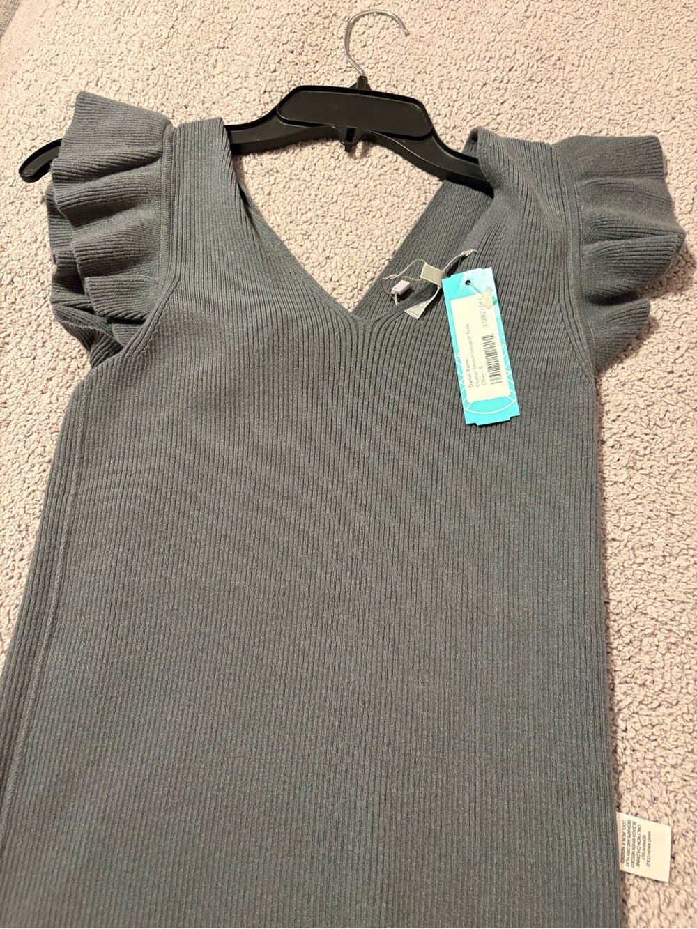 Daniel Rainn flutter sleeve sweater tank